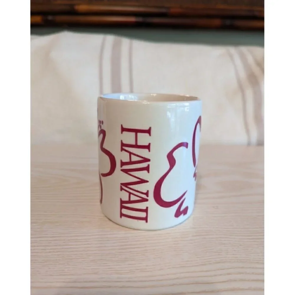 Hilo Hattie Vintage Hawaii White Floral coffee mug